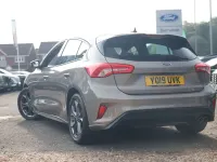 Used Ford Focus ST-Line 125 HP (91 kW) 2019 Silver Hatchback