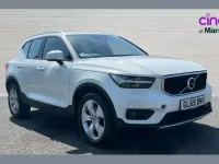 Used Volvo XC40 Momentum 150 HP (110 kW) 2019 White SUV