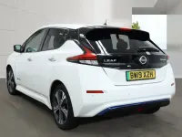 Gebraucht Nissan Leaf N-Connecta 110 kW (150 PS) 2019 Weiß Kleinwagen