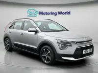 Gebraucht Kia Niro 141 PS (103 kW) 2023 Grau SUV