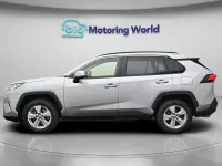 Usado Toyota RAV4 Hybrid 218 HP (160 kW) 2022 Prateado SUV