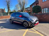 Begagnad Toyota Aygo Trend 2021 Grå Halvkombi