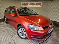 Used VW Golf VII SE 110 HP (80 kW) 2016 Red Estate