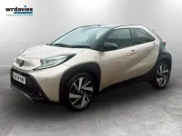 Used Toyota Aygo X 72 HP (52 kW) 2024 Beige SUV