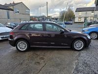 Begagnad Audi A3 Comfort 110 HK (80 kW) 2015 Röd Halvkombi