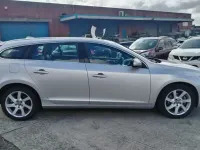 Used Volvo V60 SE Lux 115 HP (84 kW) 2015 Silver Estate