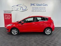 Used Ford Fiesta Zetec 100 HP (73 kW) 2015 Red Hatchback