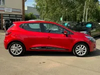 Used Renault Clio IV Dynamique 2017 Red Hatchback