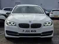 Begagnad BMW 520 Comfort Edition 190 HK (139 kW) 2016 Vit Kombi