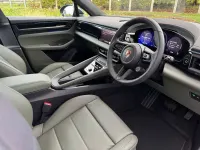 Used Porsche Macan 300 kW (408 HP) 2025 Oak green metallic neo SUV