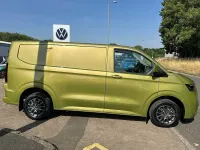 New VW T7 Pro 2025 Warm green metallic Van