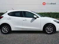Used Mazda 2 75 HP (55 kW) 2022 White Hatchback