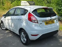 Used Ford Fiesta Zetec 125 HP (91 kW) 2013 White Hatchback