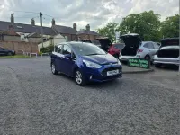 Used Ford B-MAX Zetec 88 HP (64 kW) 2018 Blue MPV