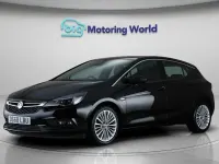 Second-hand Vauxhall Astra Elite 200 CP (147 kW) 2018 Negru Hatchback
