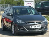 Usado Vauxhall Astra SRi 136 HP (100 kW) 2015 Cinzento Carrinha