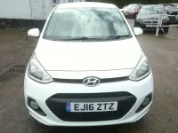 Used Hyundai i10 Premium 67 HP (49 kW) 2016 White Hatchback