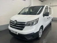 Usado Renault Trafic 2024 Branco Monovolume