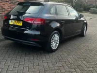 Usado Audi A3 Performance 114 HP (83 kW) 2017 Preto Citadino