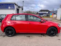 Begagnad VW Golf VII Edition 125 HK (91 kW) 2017 Röd Halvkombi