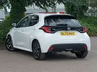 Used Toyota Yaris Hybrid Design 116 HP (85 kW) 2023 White Hatchback