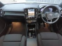 Used Volvo XC40 Core 169 kW (231 HP) 2022 Silver SUV