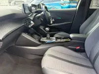 Used Peugeot 208 Allure Premium 99 HP (72 kW) 2021 White Hatchback