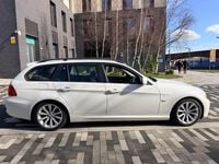 Used BMW 320 2009 White Estate