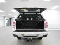 Used Mitsubishi L200 180 HP (132 kW) 2016 White Pickup