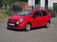 Used Renault Twingo Dynamique 75 HP (55 kW) 2013 Red Hatchback