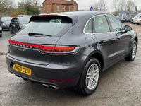 Used Porsche Macan 354 HP (260 kW) 2019 Grey SUV