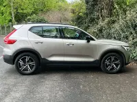 Usado Volvo XC40 Plus 2022 Dorado SUV