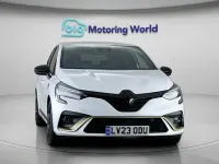 Used Renault Clio Engineered 145 HP (106 kW) 2023 White Hatchback