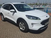 Usado Ford Kuga Zetec 120 CV (88 kW) 2021 Blanco SUV