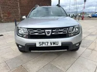 Second-hand Dacia Duster Lauréate 110 CP (80 kW) 2017 Argintiu SUV