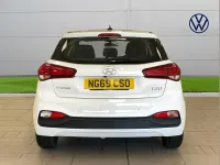 Używany Hyundai i20 SE 84 KM (61 kW) 2020 Biały Hatchback