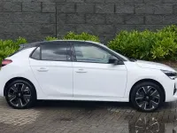 Used Vauxhall Corsa-e 98 kW (134 HP) 2023 White Hatchback