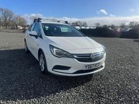Begagnad Vauxhall Astra 110 HK (80 kW) 2018 Vit Kombi