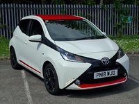 Usado Toyota Aygo x-press 68 HP (50 kW) 2018 Branco Citadino