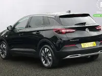 Used Vauxhall Grandland X SRi 131 HP (96 kW) 2020 Black SUV