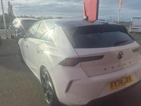 Used Vauxhall Astra Ultimate 131 HP (96 kW) 2024 White Hatchback