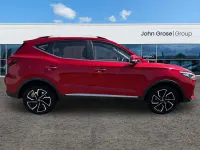 Used MG ZS Exclusive 106 HP (77 kW) 2022 Red SUV