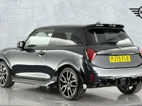 Używany Mini Cooper Hatch 113 kW (154 KM) 2025 Szary Hatchback
