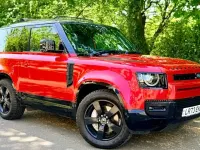 Used Land Rover Defender SE 300 HP (220 kW) 2023 Green SUV