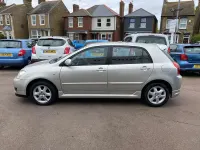 Used Toyota Corolla 110 HP (80 kW) 2006 Silver Hatchback