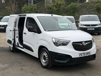 Second-hand Vauxhall Combo Edition 100 CP (73 kW) 2021 Alb Monovolum