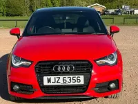Begagnad Audi A1 Sportback Black Edition 185 HK (136 kW) 2014 Röd Halvkombi
