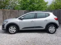 Gebraucht Dacia Sandero Expression 100 PS (73 kW) 2024 Grau Kleinwagen