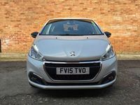 Used Peugeot 208 GT-line 110 HP (80 kW) 2015 White Hatchback