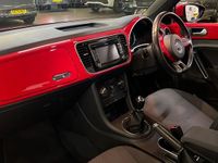 Used VW Beetle Design 105 HP (77 kW) 2014 Tornado red black hood Hatchback